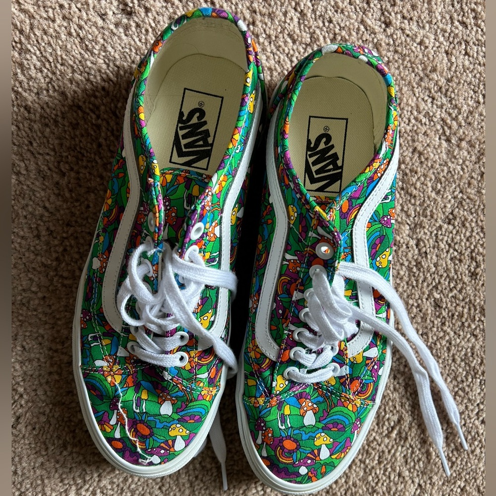 Mushroom Vans